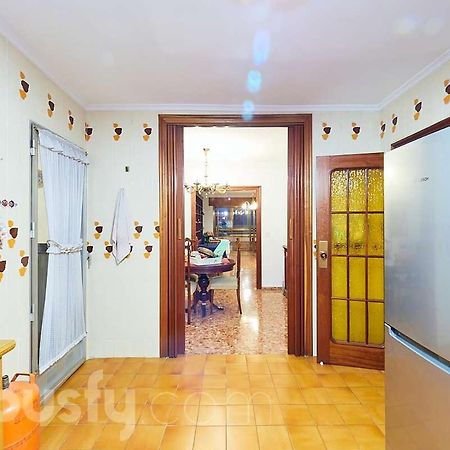 Lovely Bedroom In A Shared Apartment In The Center Of Аликанте Экстерьер фото